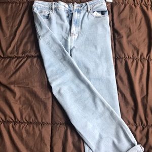 Mom Jeans from Pac Sun size 27. Never worn!